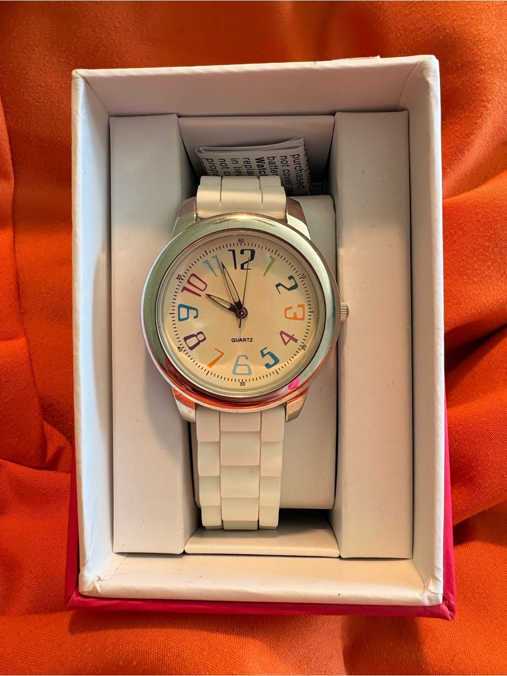 Quartz White Silicone Band Watch with Multicolor Numerals